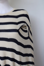 Load image into Gallery viewer, Junya Watanabe Spring 2011 poncho

