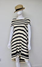 Load image into Gallery viewer, Junya Watanabe Spring 2011 poncho
